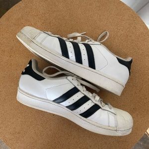 Adidas Superstar